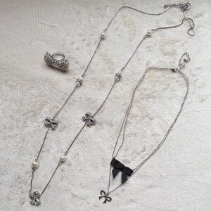 Forever 21 Bow Necklaces and Ring Set of 3